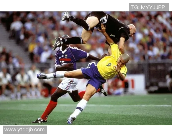 全球足球巨星榜单 影响力与荣誉的背后故事与球场传奇