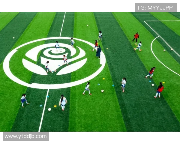 足球球星贴纸装饰宿舍空间 打造个性化体育氛围的理想之地